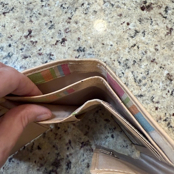 Fossil Leather Canvas Multicolor Folding Wallet - Picture 8 of 9